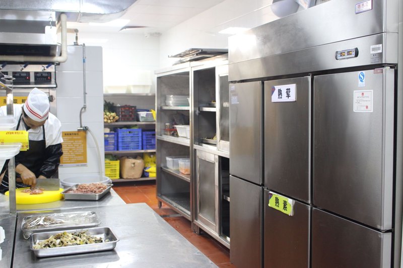 精明选购：番禺厨具批发指南
